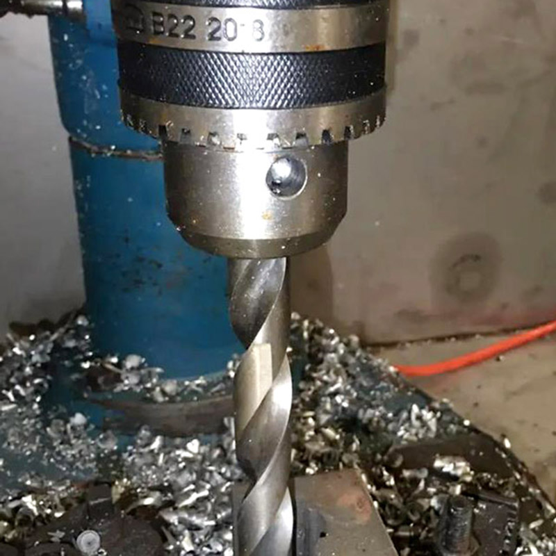 钻孔攻牙 钻孔攻牙